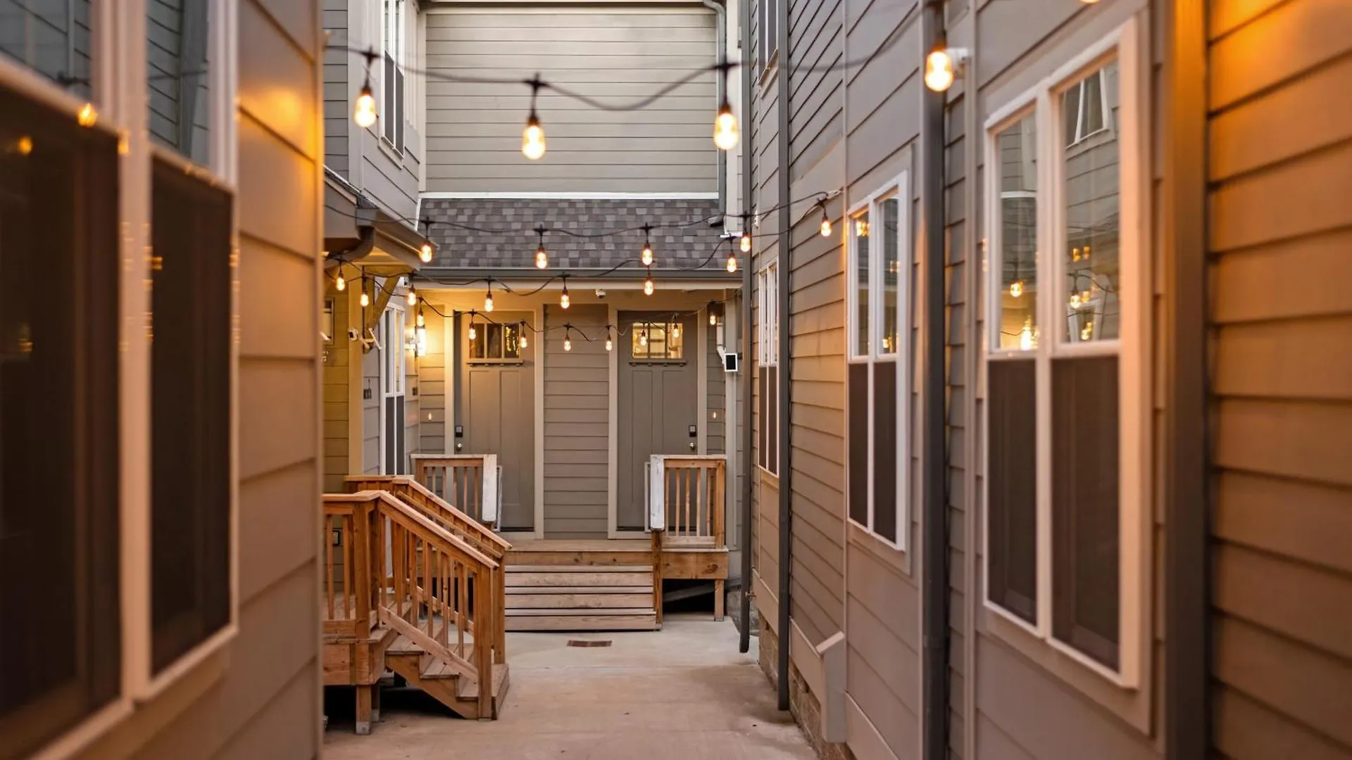 Apartment Hart Suite Buyout 7 By Avantstay Two Nashville Town Houses W Stunning Amenities Design