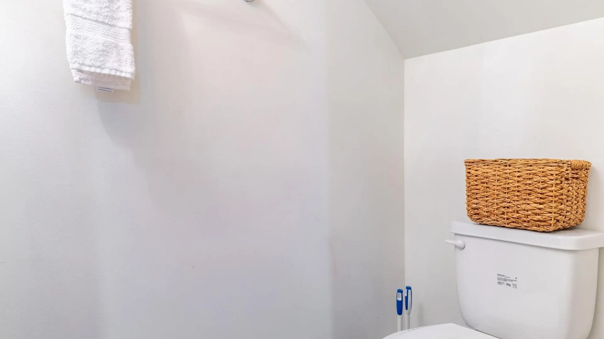 Apartment Hart Suite Buyout 7 By Avantstay Two Nashville Town Houses W Stunning Amenities Design